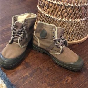 Men’s Palladium Phoenix High Top Sneakers Sz 10